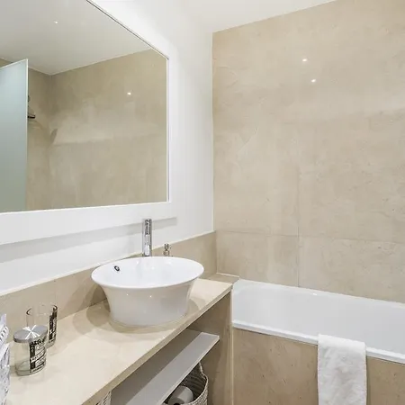 Lxway Rua Da Misericordia Apartamento
