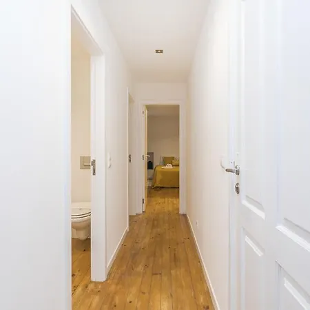 Lxway Rua Da Misericordia Apartment *